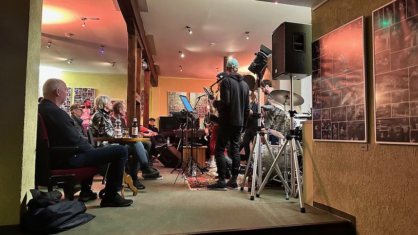 Tryon in der Jazzmangel