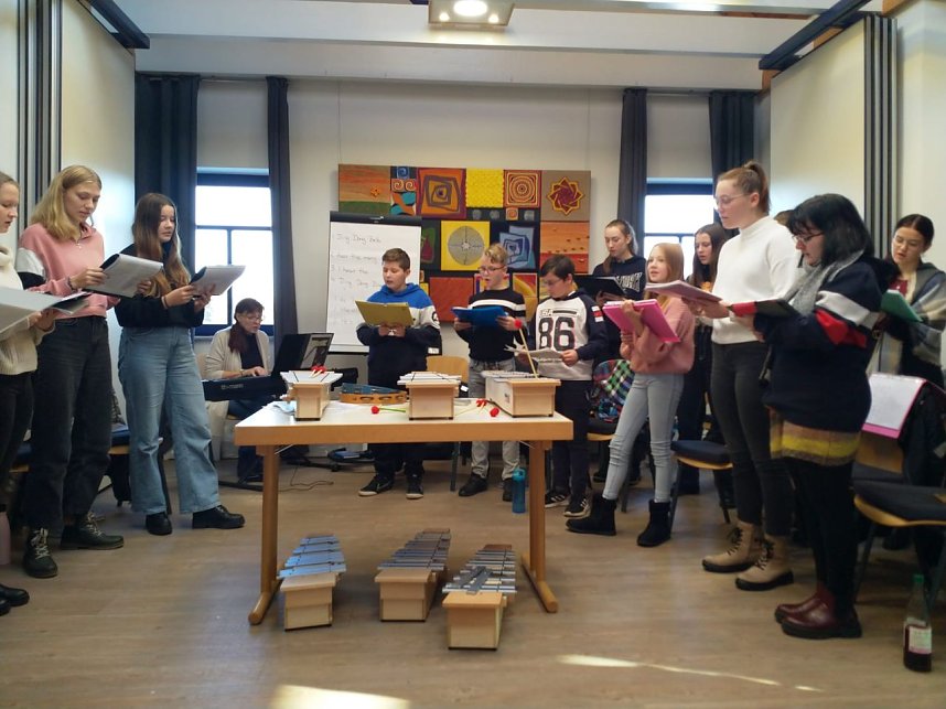 &Uuml;ben, &uuml;ben, &uuml;ben vor dem gro&szlig;en Weihnachtskonzert