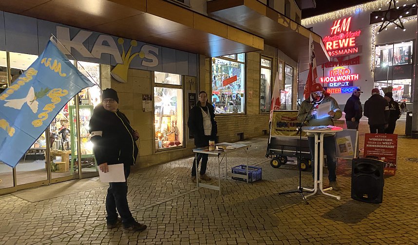 Zwei Kundgebungen am Weihnachtsmarkt