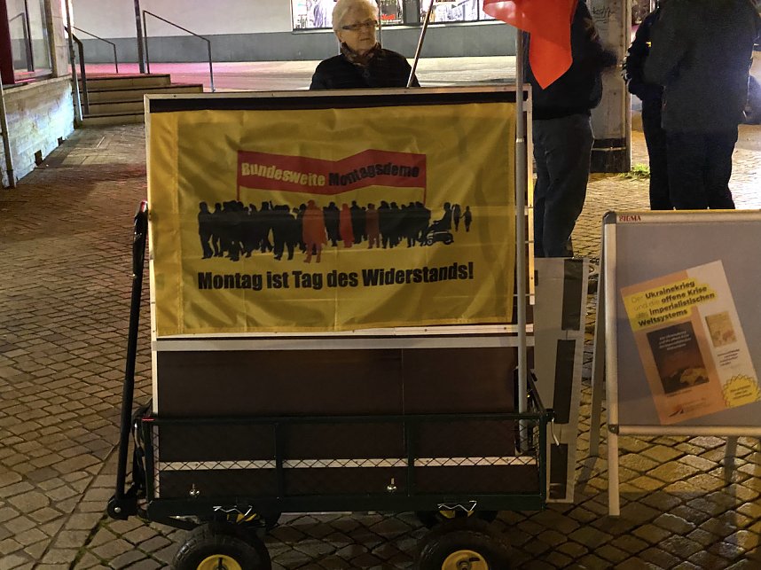 Zwei Kundgebungen am Weihnachtsmarkt