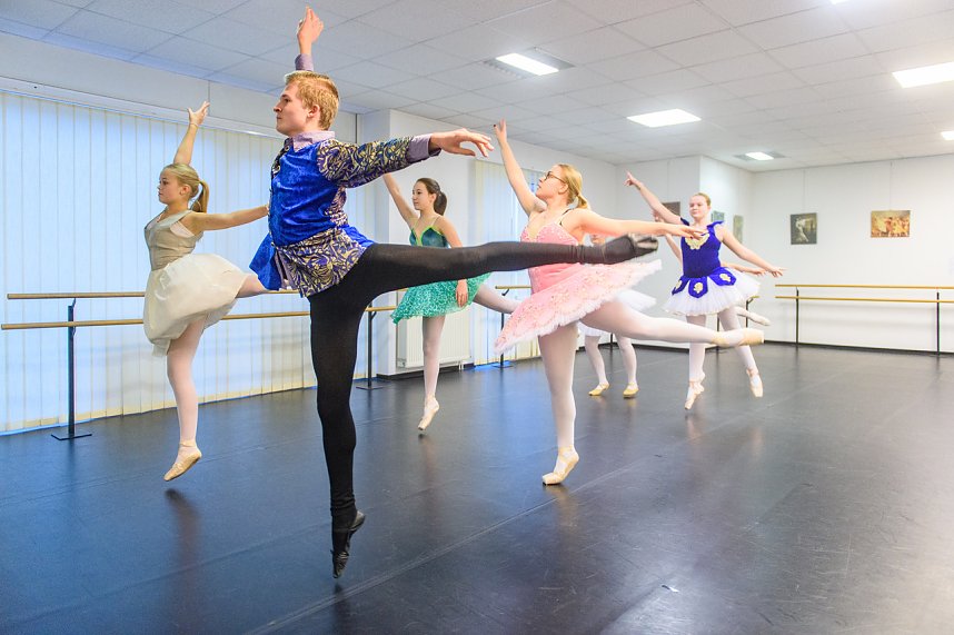 Tanzstudio Radeva bereitet Weihnahctsauff&uuml;hrungen vor