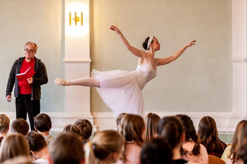 Das Duo Ruggieri trat am 1. Dezember im Humboldt-Gymnasium auf