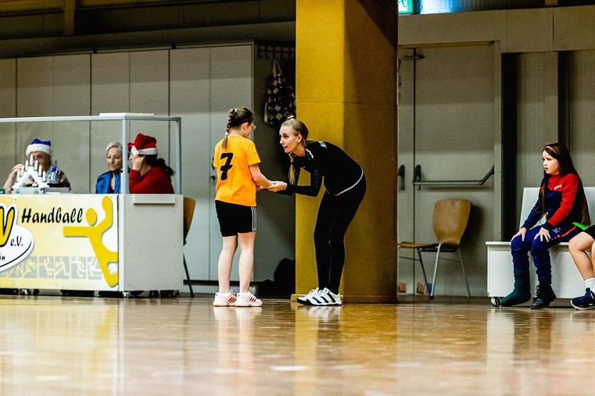 Weihnachtliches Turnier mit der NSV-F-Jugend