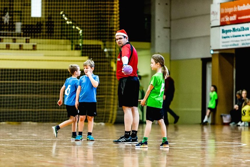 Weihnachtliches Turnier mit der NSV-F-Jugend