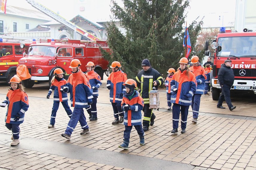 Das Friedenslicht aus Bethlehem ist zum 14. mal im Landkreis verteilt worden