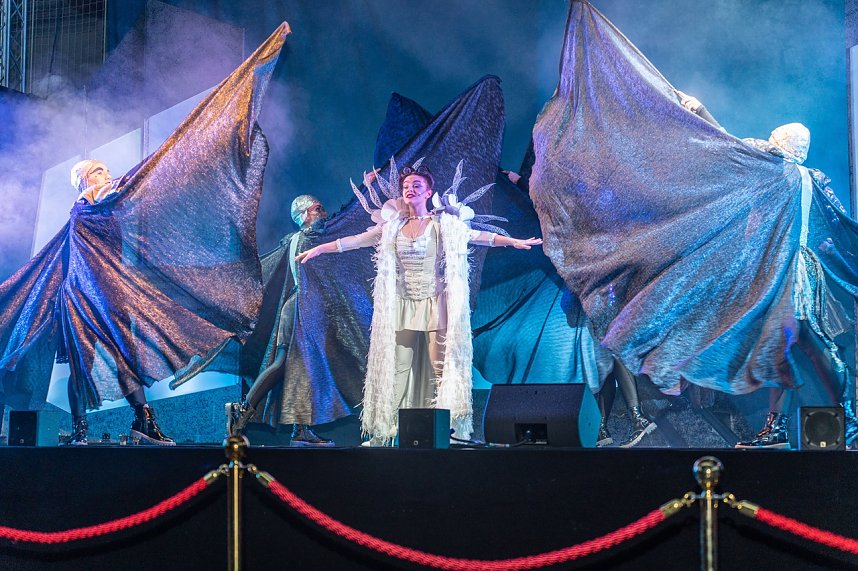 "Schneewittchen" in der Wiedigsburghalle