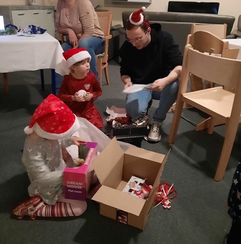 Weihnachtsfreuden im Mehrgenerationenhaus in S&uuml;lzhayn