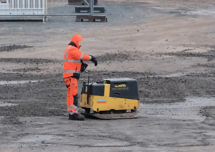 Kraterlandschaft geht es an den Kragen