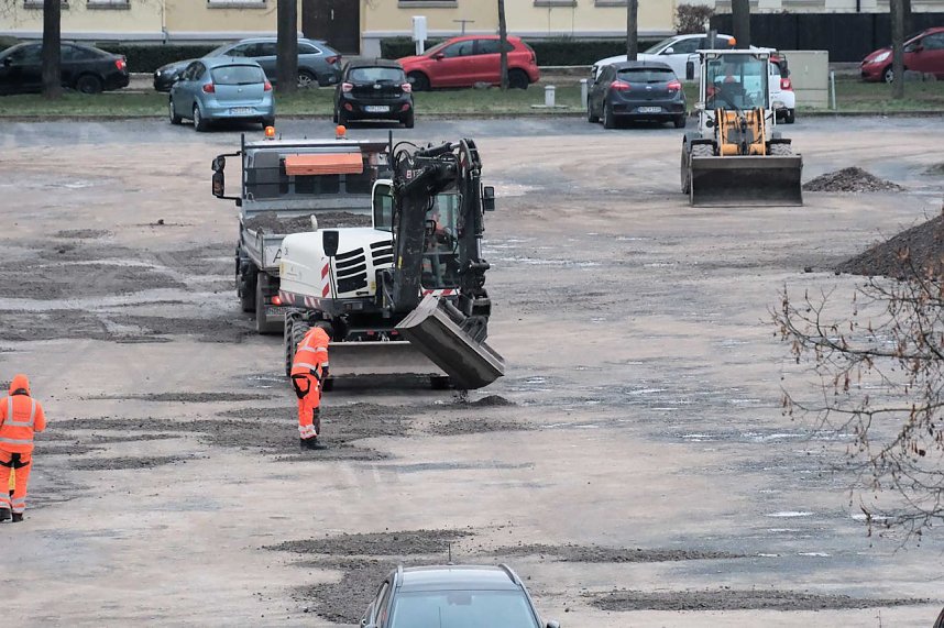 Kraterlandschaft geht es an den Kragen