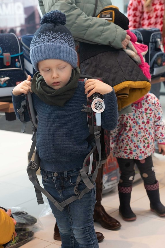 Schulranzentag im Autohaus