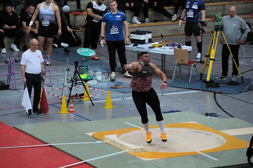 Peter Blei beim Kugelsto&szlig; Indoor