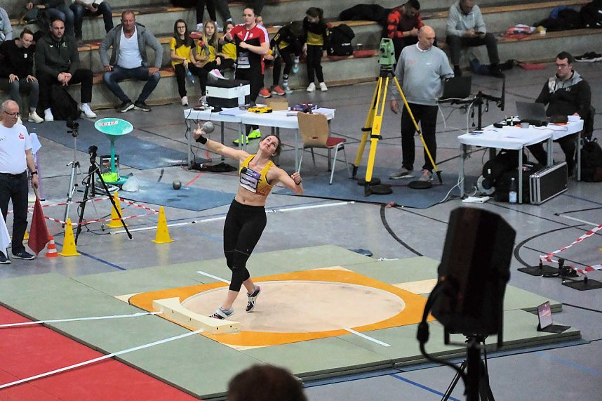 Peter Blei beim Kugelsto&szlig; Indoor