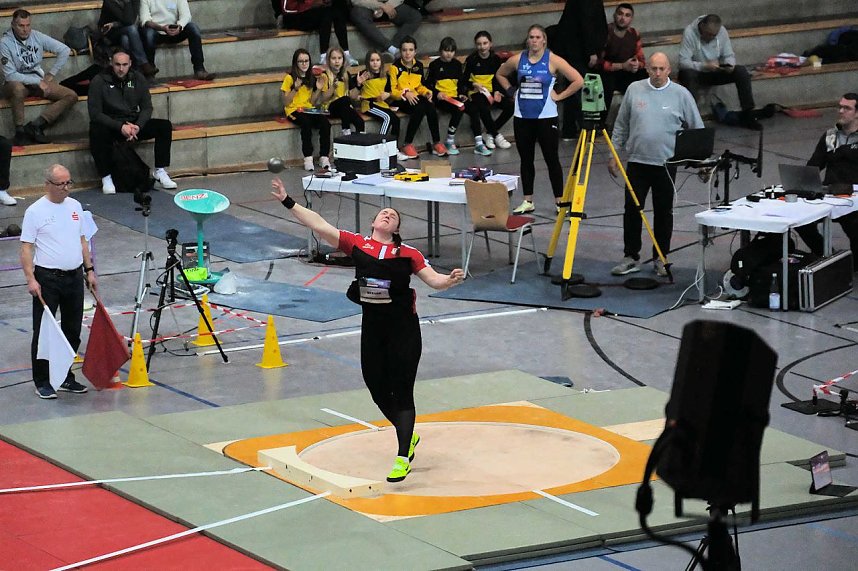 Peter Blei beim Kugelsto&szlig; Indoor