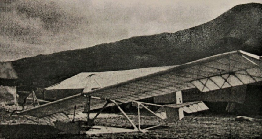 Flugzeuge an der Numburg 