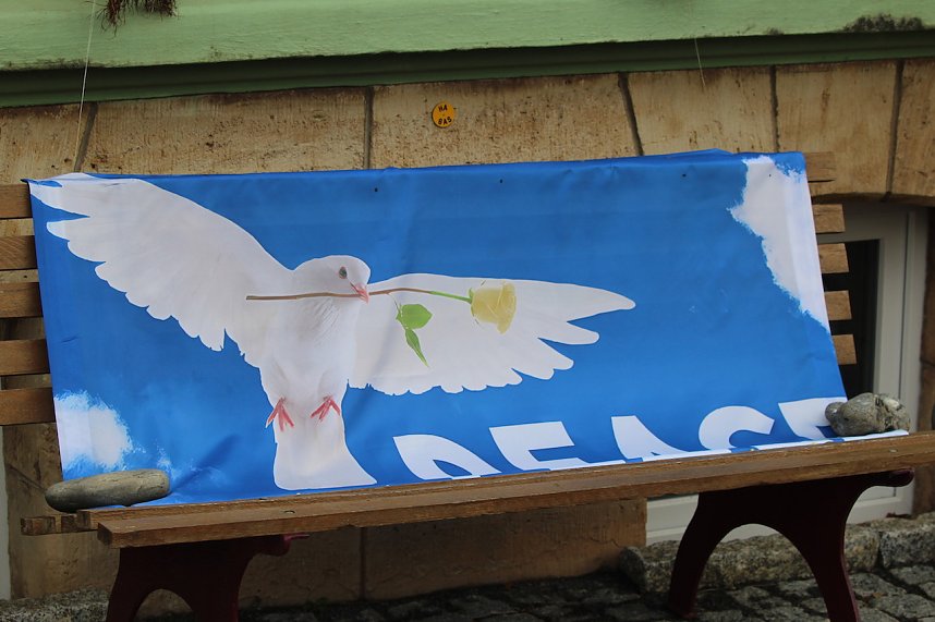 Ausgelassen und fr&ouml;hlich feierten die Menschen am Rosenmontag in Sondershausen