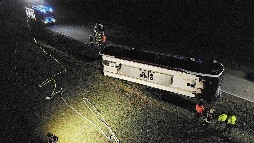 Verunfallter Elektro-Bus