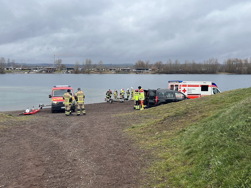 Rettungskr&auml;fte suchen nach vermisster Frau
