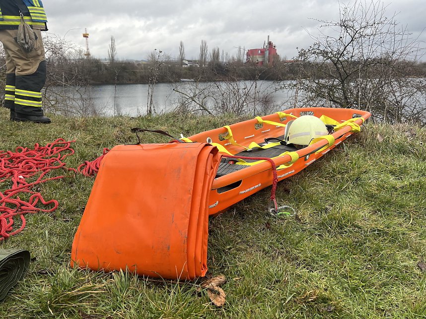 Rettungskr&auml;fte suchen nach vermisster Frau