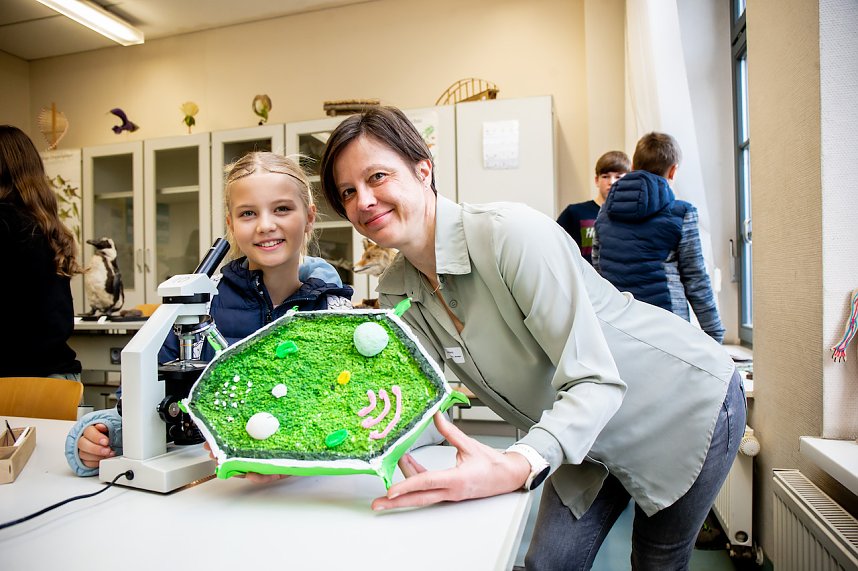 Humboldtianer und Neuhumboldtianer trafen sich zum Tag der offenen T&uuml;r