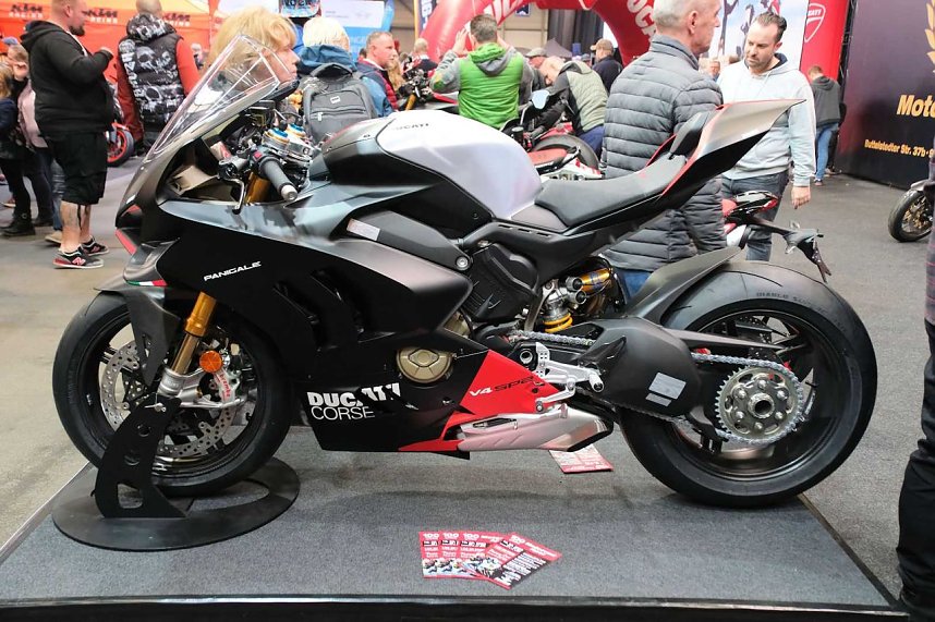 Impressionen von der Motorradmesse Erfurt