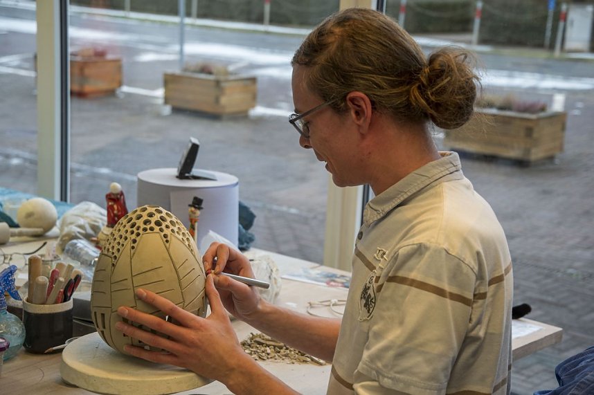 Osterwerkstatt bei der Lebenshilfe mit Florian Scheiner, Doreen Schomburg und Claudia Huke