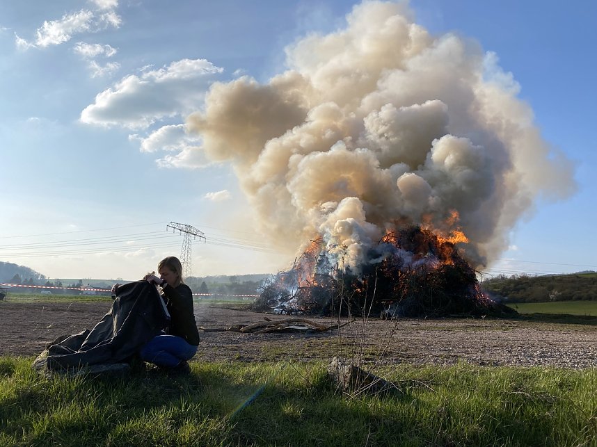 Osterfeuer in Harzungen
