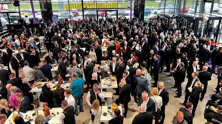 Neuer&ouml;ffnung in Erfurt