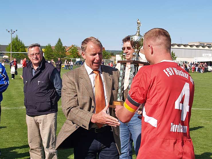 Pokalfreuden in G&ouml;rsbach