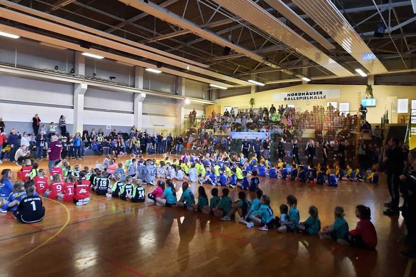 Ran an den Ball in Bildern