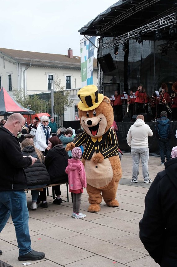 Peter Blei unterwegs auf dem Bahnhofsfest