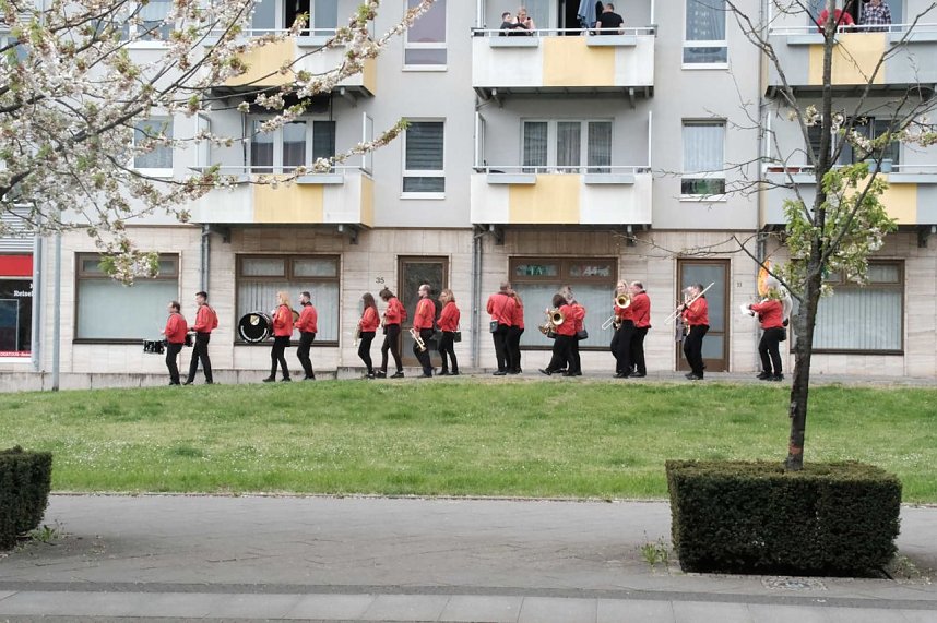 Peter Blei unterwegs auf dem Bahnhofsfest