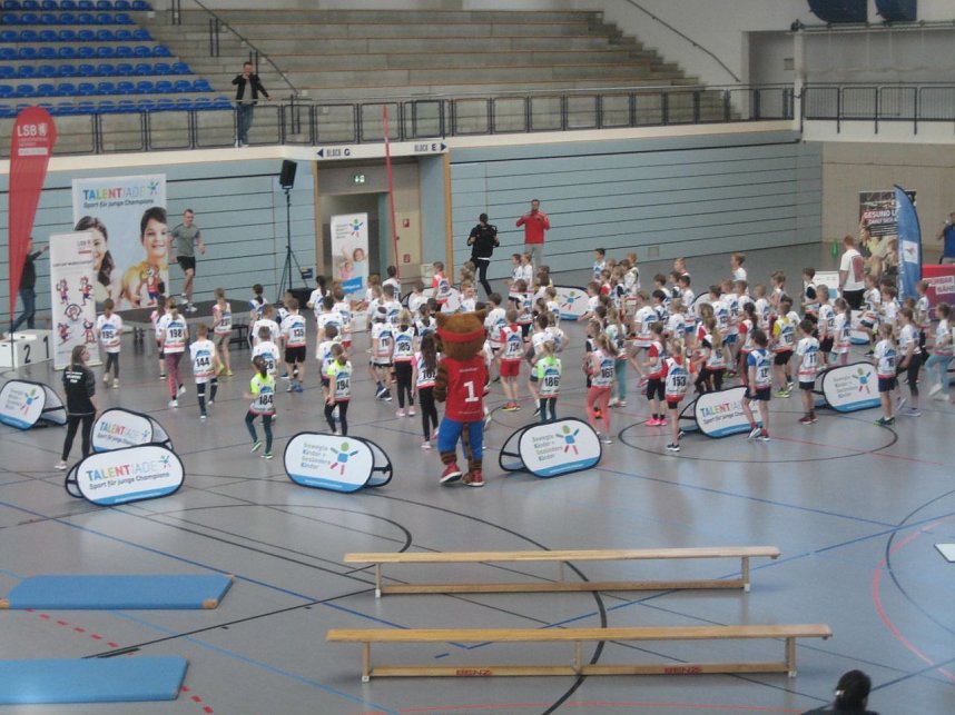 Talentiade in der Nordh&auml;user Wiedigsburghalle