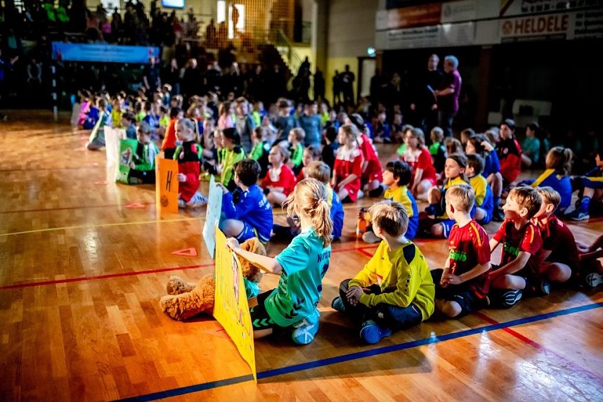 "Ran an den Ball" - Handball-Turnier der Extra Klasse in Nordhausen