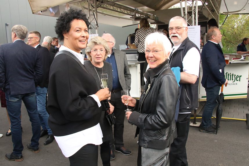 Jahresempfang von Stadt und Hochschule auf dem Hof der neuen Feuerwache