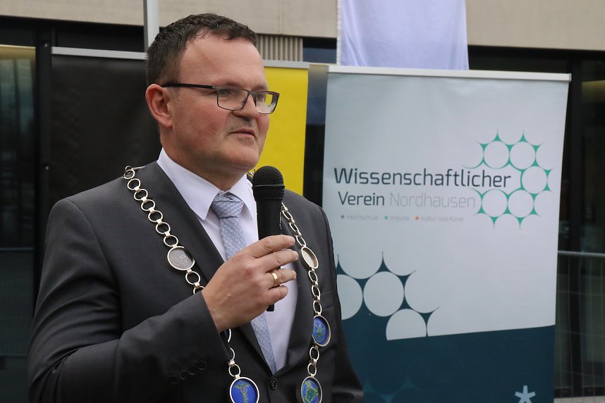 Jahresempfang von Stadt und Hochschule auf dem Hof der neuen Feuerwache