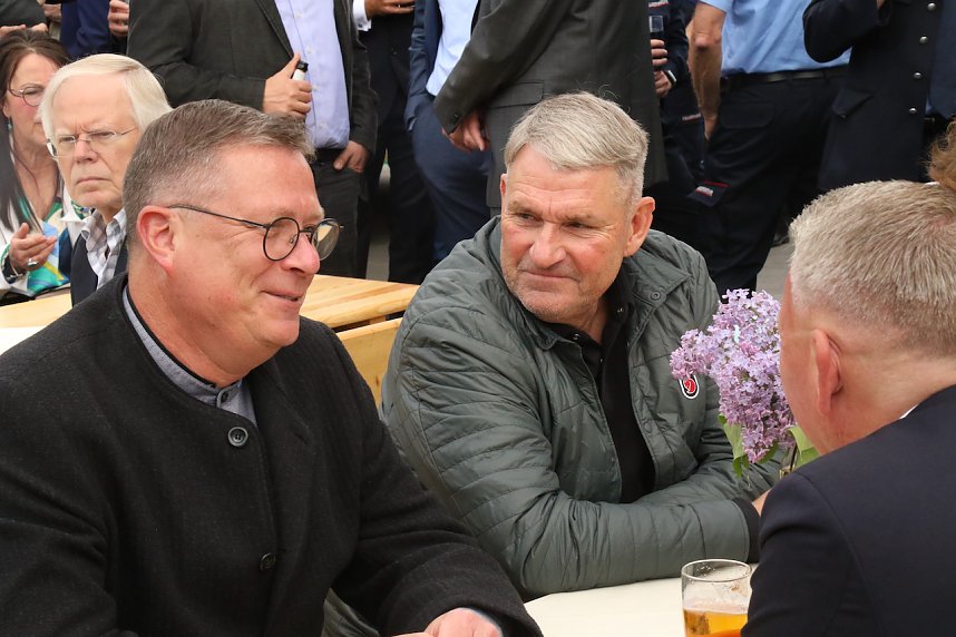 Jahresempfang von Stadt und Hochschule auf dem Hof der neuen Feuerwache