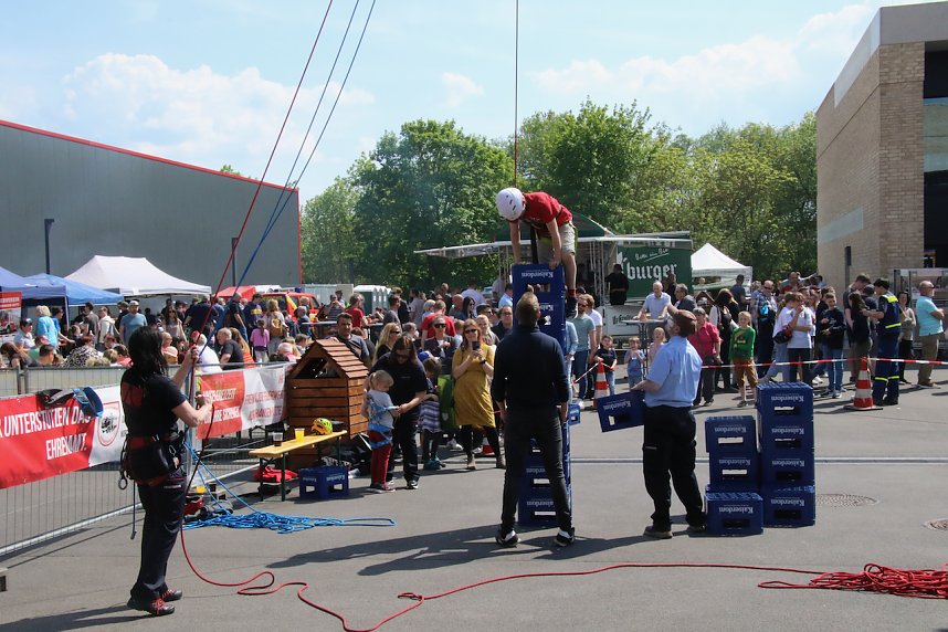 Tag der offenen T&uuml;r bei der neuen Nordh&auml;user Feuerwache