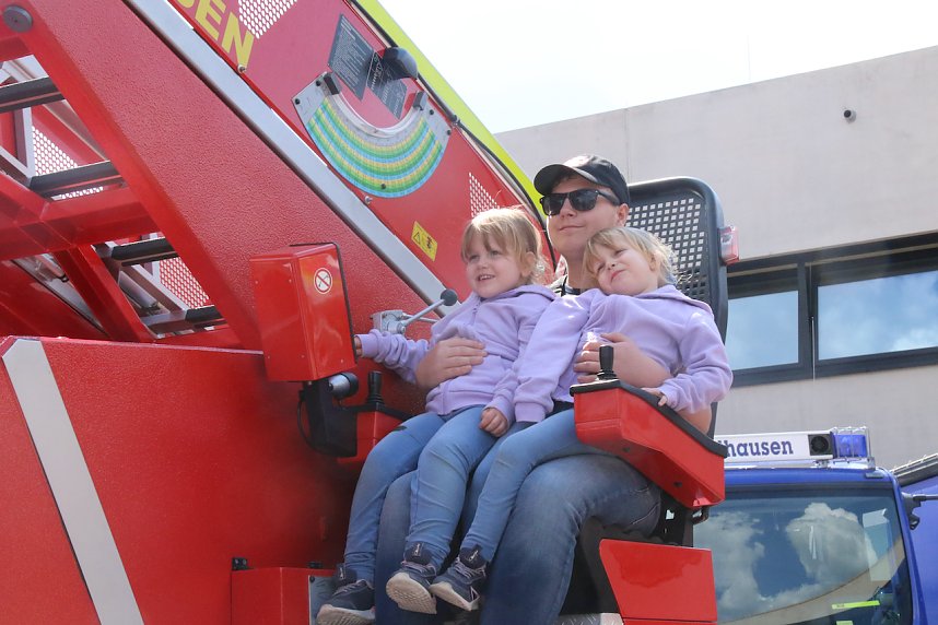 Tag der offenen T&uuml;r bei der neuen Nordh&auml;user Feuerwache