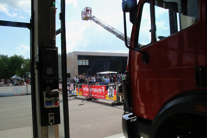Tag der offenen T&uuml;r bei der neuen Nordh&auml;user Feuerwache