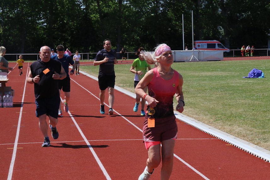 8. Nordh&auml;user Mukolauf auf dem Hohekreuz-Sportplatz
