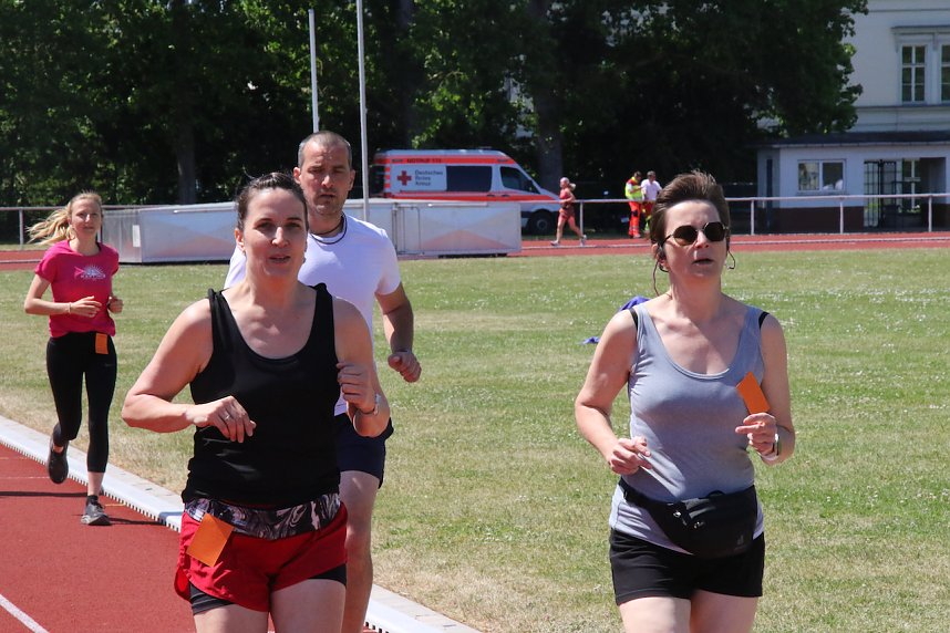 8. Nordh&auml;user Mukolauf auf dem Hohekreuz-Sportplatz