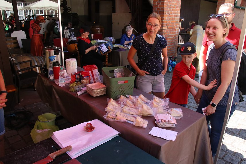 Hof- und Genussmarkt in der Traditionsbrennerei