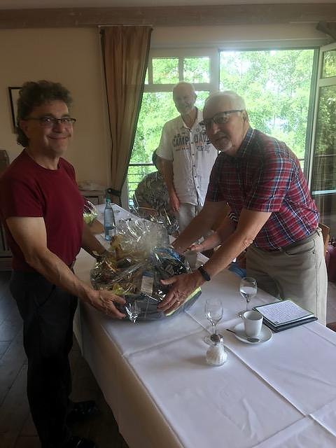 Auszeichnung und Dank an das Gr&uuml;ndungsmitglied Dr. Dieter Kornmann