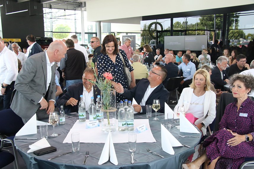 NUV Sommerfest und erste Kandidaten-Diskussion