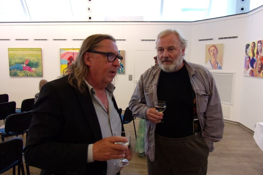 Vernissage in der Kreissparkasse - 30 Acrylbilder von Lutz Bolldorf sind derzeit zu sehen