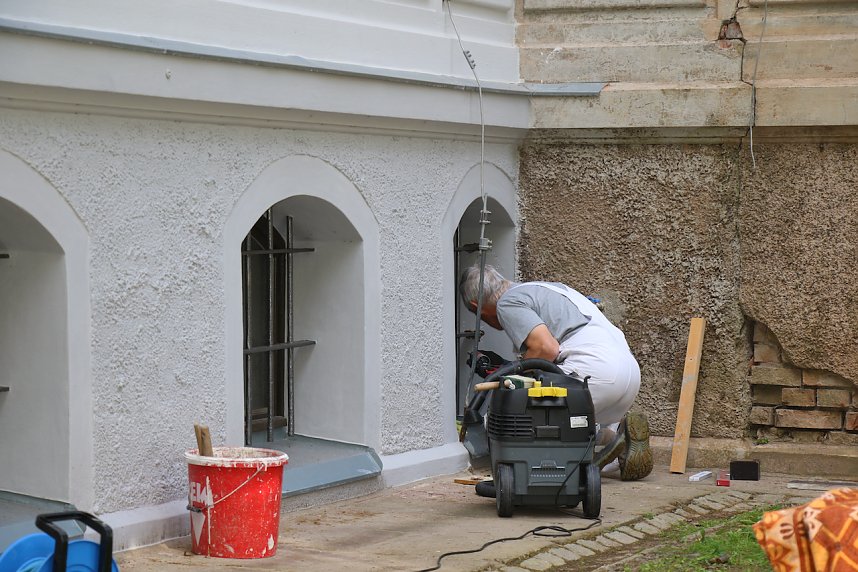 Bodo Ramelwo zu Besuch im Park Hohenrode