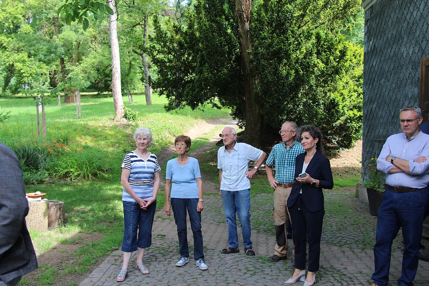 Bodo Ramelwo zu Besuch im Park Hohenrode