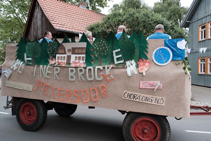 Festumzug in Petersdorf