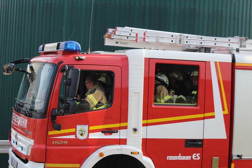 Feuerwehr&uuml;bung an der Biomethananlage in Bielen