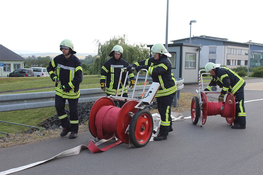 Feuerwehr&uuml;bung an der Biomethananlage in Bielen